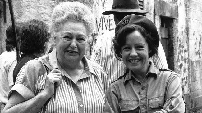 1987. Actress Noni Hazlehurst (right) meeting WW11 heroine Nancy Wake on the set of mini-series 'Nancy Wake'.