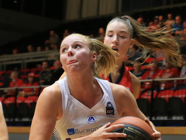 Kiera Rowe, pictured playing for Nunawading in the NBL1 South, claimed Shane Heal demeaned her during a game. Picture: Peter Ristevski