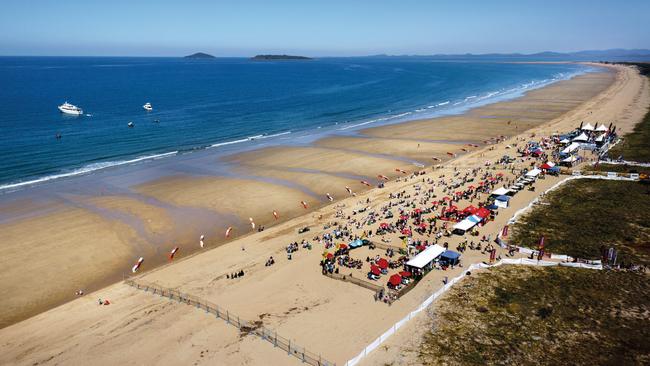 Mackay Beach Horse Racing Carnival