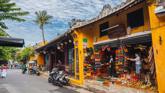 Souvenir shops in the Hoi An Old Town.