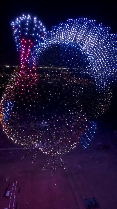 This incredible record-breaking holiday light show has to be seen to be believed