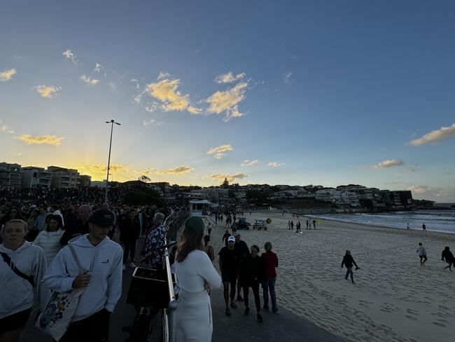 Anzac Day 2024: North Bondi dawn service