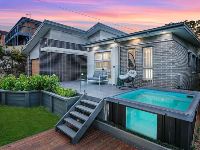 5 The Sanctuary, Umina Beach is for sale at $1.04m.