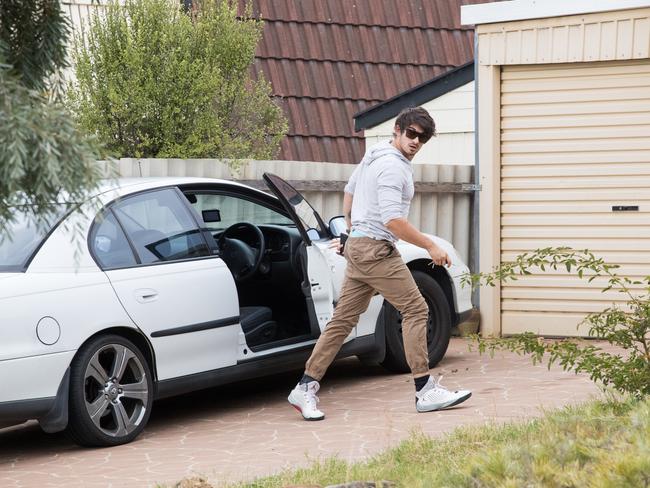 Cassie’s fiance Scott Broadbridge arriving at his home in Moana yesterday. Picture: Matt Loxton