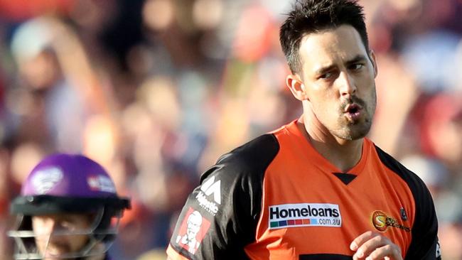 Mitchell Johnson is no fan of the bat toss idea. (AAP Image/Richard Wainwright) 