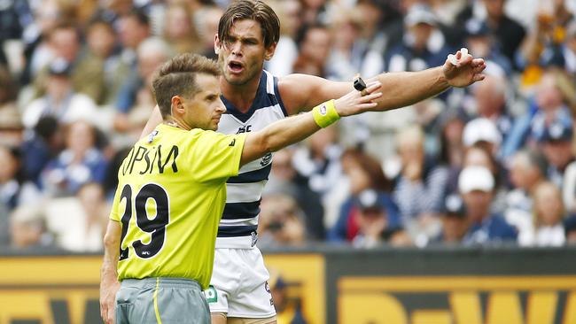 Geelong star Tom Hawkins argues his point with an umpire. Picture: Colleen Petch