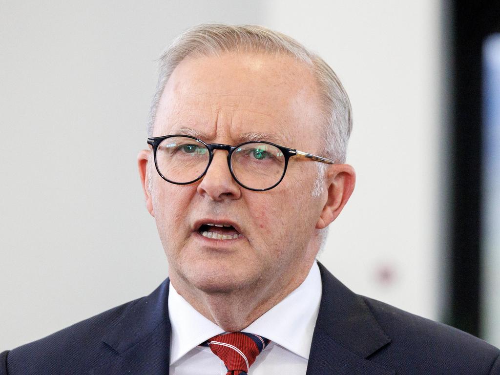 Australian Prime Minister Anthony Albanese was not briefed on the planned terror attack on prominent Jewish sites in Sydney. Picture: NewsWire / David Geraghty