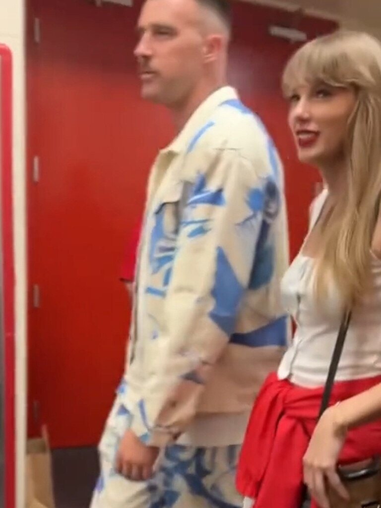 Taylor Swift, Travis Kelce: Nation implodes over star’s NFL sighting ...