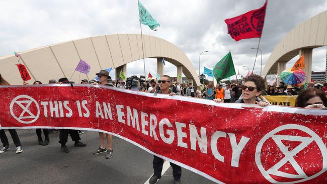 Extinction Rebellion protesters on William Jolly Bridge in Brisbane. Picture: Annette Dew