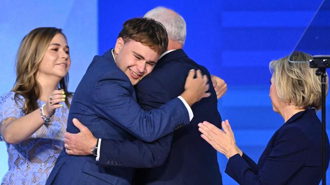 The Walzs reunited on stage. (Photo by Mandel NGAN / AFP)