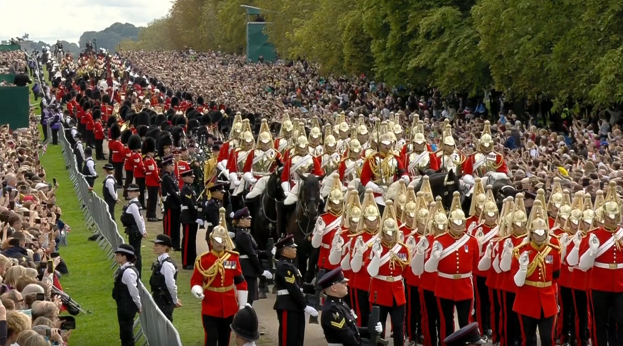 Royal Hearse travels to Windsor.