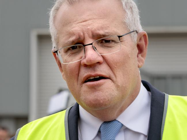 MELBOURNE, AUSTRALIA - NewsWire Photos - April 04, 2022:  Prime Minister Scott Morrison visits William Adams CAT in Clayton. Picture: NCA NewsWire / David Geraghty.