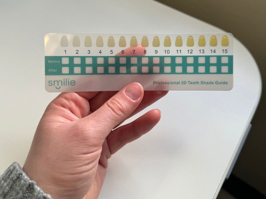 The Smilie Boost Teeth Whitening Kit comes with a handy colour guide to compare your results.