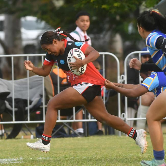 Women's game between Kirwan High and St Margaret Mary's College at Kirwan High. Picture: Evan Morgan