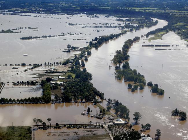 SYDNEY, AUSTRALIA - NewsWire Photos MARCH, 25, 2021: Aerial picture of flooded houses in the Sackville, Lower Portland area in NSW. Picture: NCA NewsWire / Dylan Coker