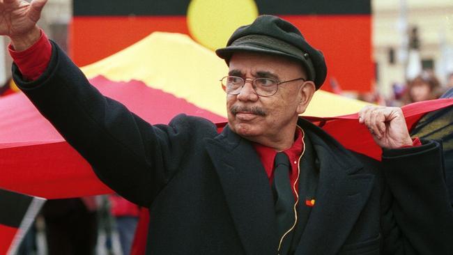 Aboriginal flag designer Harold Thomas on the flag’s 30th anniversary in 2001.