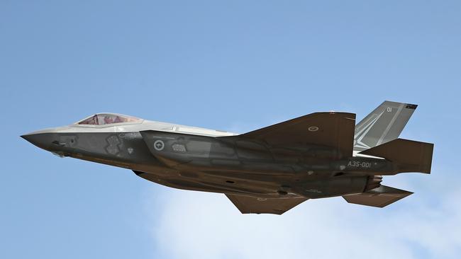 AVALON, AUSTRALIA - MARCH 03:  A Joint Strike Fighter (JSF) F-35 flies during the Avalon Airshow on March 3, 2017 in Avalon, Australia.  Australia's first F-35s made their public debut at the Avalon Air Show. The two Joint Strike Fighters are currently based at Luke Air Force Base in the United States, but were flown to Australia for the first time by Royal Australian Air Force.  (Photo by Scott Barbour/Getty Images)