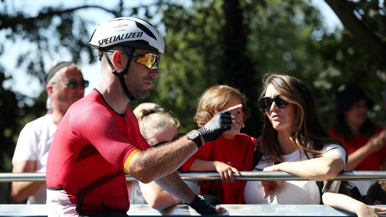 Canverdish talks with Peta at the 2022 Comm Games. Photo by Alex Livesey/Getty Images