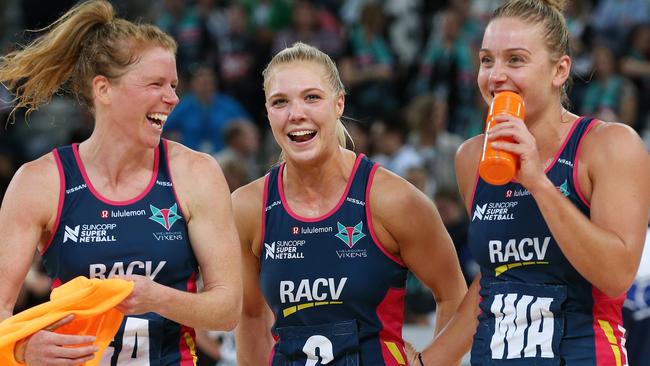 Derby honours went to Tegan Philip and her Melbourne Vixens team-mates when they met the Magpies for the first time.