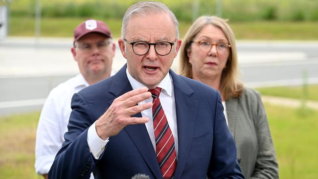 BRISBANE, AUSTRALIA - NewsWire Photos JANUARY 06, 2025: Australian Prime Minister Anthony Albanese is on Noosa road beside the Bruse Hwy.The Australian Prime Minister Anthony Albanese kicks off 2025 in near Gympie.The Prime Minister, Anthony Albanese, is in Gympie today with Treasurer Jim Chalmers, Minister Catherine King and Minister Murray Watt.Picture: NewsWire / John Gass