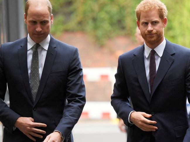 FILE -  Britain's Prince William, Duke of Cambridge, and Britain's Prince Harry (R) arrive to visit the Support4Grenfell Community Hub in London on September 5, 2017. - The Support4Grenfell Community Hub in north Kensington provides additional mental health resources for the children, young people and families affected by the Grenfell fire. (Photo by TOBY MELVILLE / POOL / AFP)