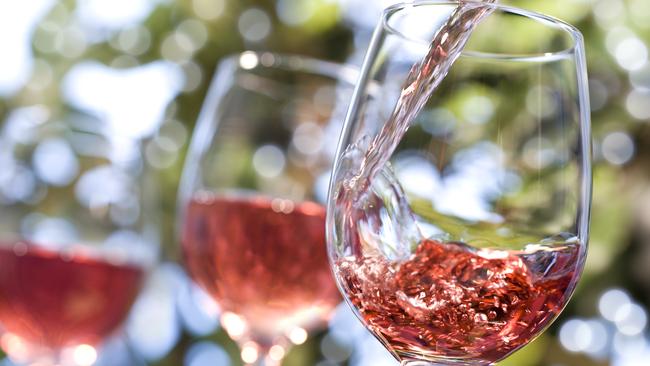 Having a few alcohol-free days each week is scientifically proven to boost health.