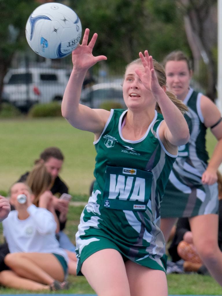 Tori Honner, Kaitlyn Sheringham share GFNL best and fairest | Geelong ...