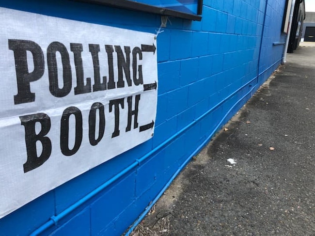 Signs up outside the Southport prepoll booth on the Gold Coast, Monday October 19.  PREPOLL GENERIC, ELECTION GENERIC