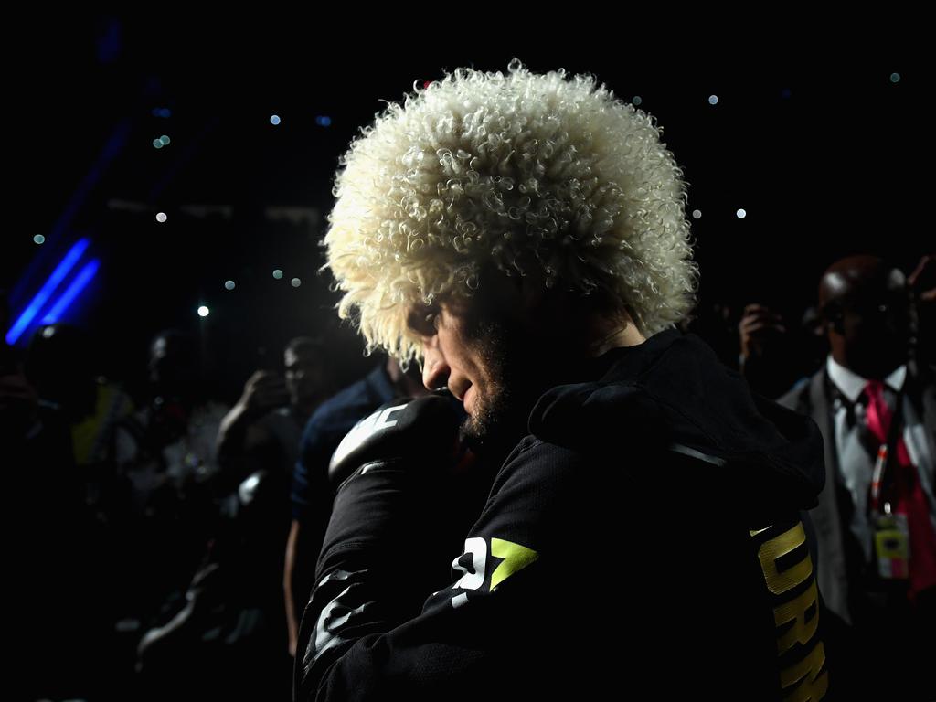 Khabib had a quiet moment with his coach where the UFC champion apologised.