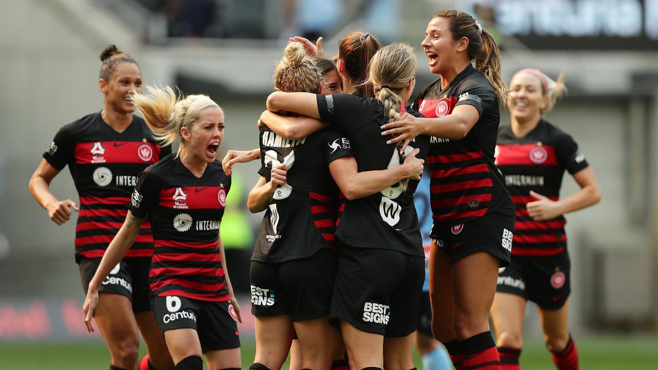 The Wanderers ran riot against Sydney.