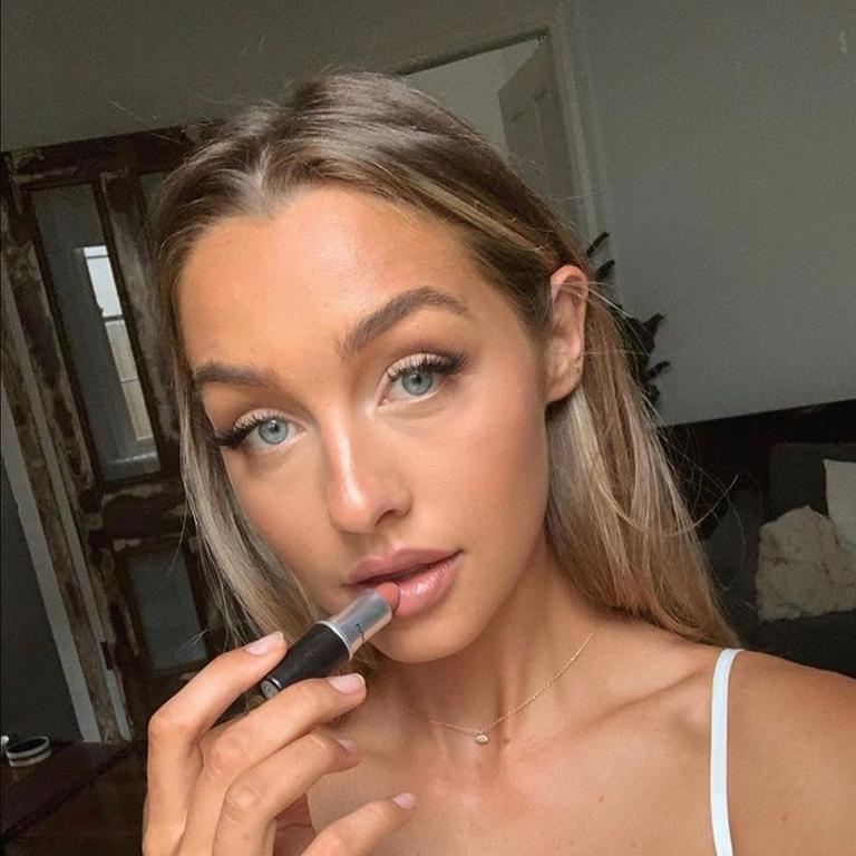 Beauty influencer Sammy Robinson wearing MAC’s Velvet Teddy – her all-time favourite lipstick shade. Picture: Instagram/@maccosmeticsanz.