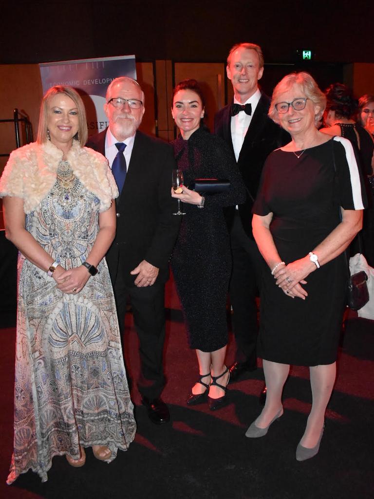 Narelle Pearse (L), Allan Ruming, Bronwyn Hartigan, David Hartigan, Margaret Cameron. Picture: Rae Wilson