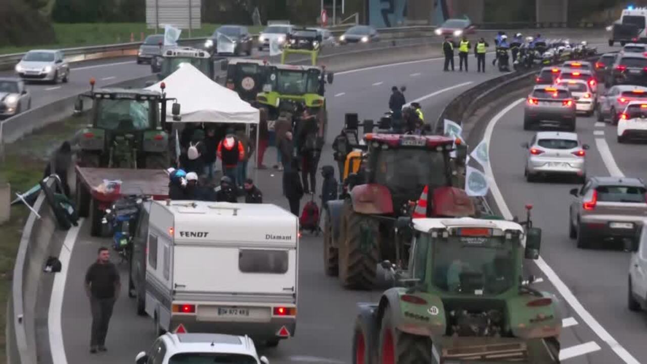 French farmers protest as Mercosur talks fuel discontent