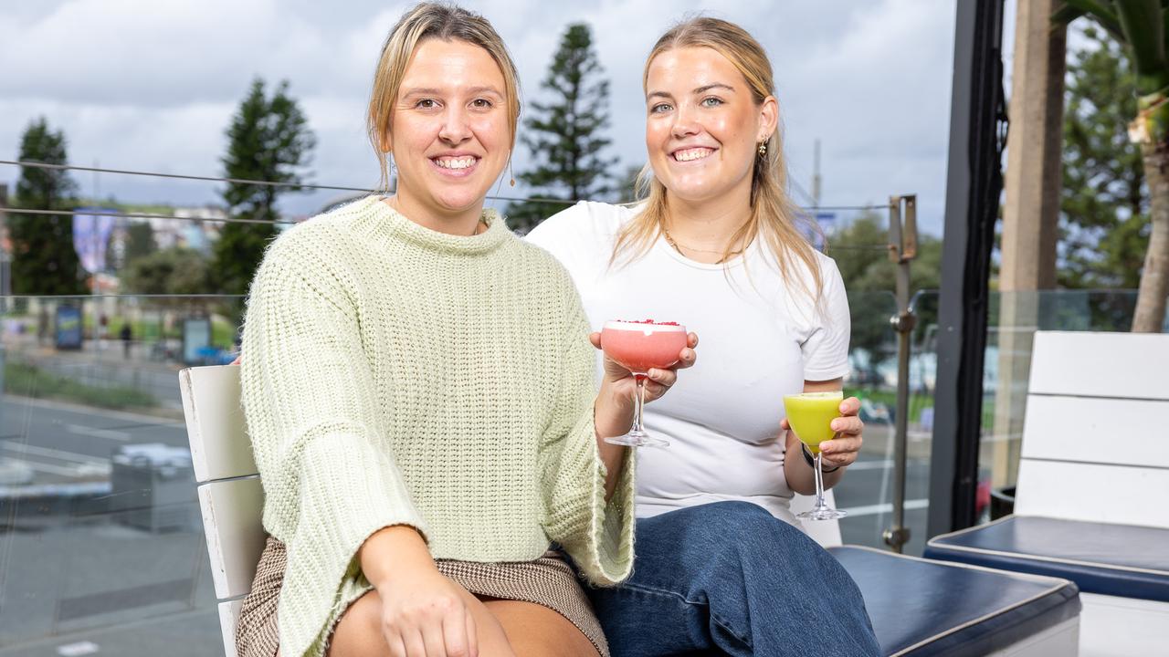 Bondi locals Tobi Hamill and Noa Sexton are keen for the NYE celebrations to return. Picture Thomas Lisson
