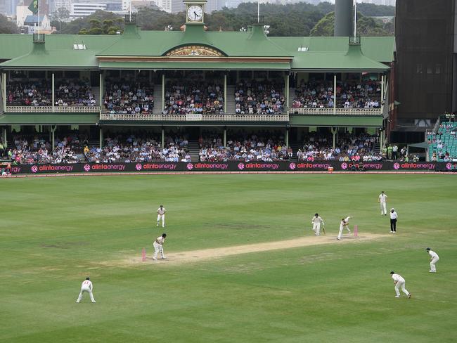 A general view of play on day 4 of the third Test Match between Australia and New Zealand at the SCG in Sydney, Monday, January 6, 2020. (AAP Image/Dan Himbrechts) NO ARCHIVING, EDITORIAL USE ONLY, IMAGES TO BE USED FOR NEWS REPORTING PURPOSES ONLY, NO COMMERCIAL USE WHATSOEVER, NO USE IN BOOKS WITHOUT PRIOR WRITTEN CONSENT FROM AAP