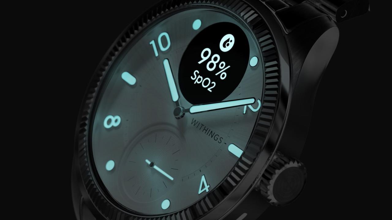 The Brilliant also features a luminous dial like the ScanWatch Nova.