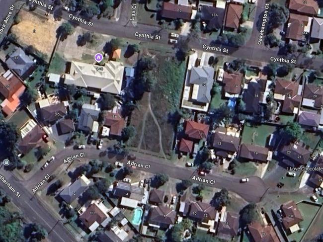 Adrian Close Bateau Bay where Michael Kendall, 37, got into a fight with a neighbour before breaking his leg. Picture: Google Street view