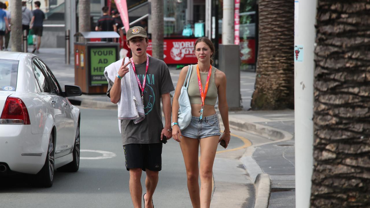 24 Photos Day Three Of Schoolies In Surfers Paradise Gold Coast Bulletin 