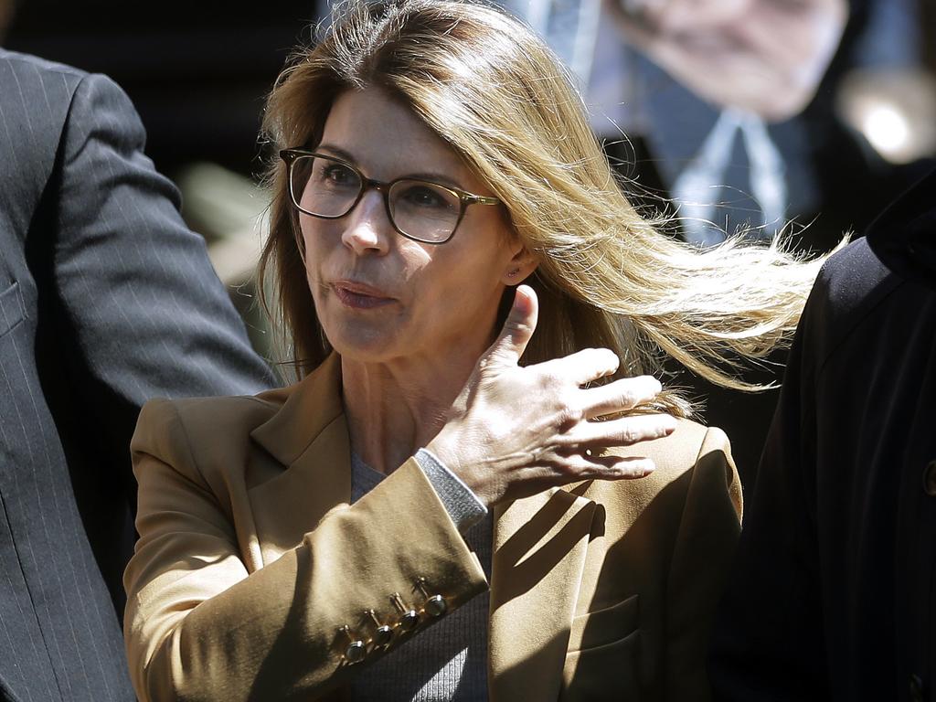 Actress Lori Loughlin arrives at federal court in Boston.  Picture:  AP