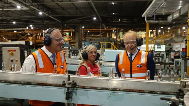 Prime Minister Scott Morrison, VISY executive Chairman Anthony Pratt and Member for Lindsay Melissa McIntosh visit the VISY Glass Factory in Penrith. Picture: Dominic Lorrimer