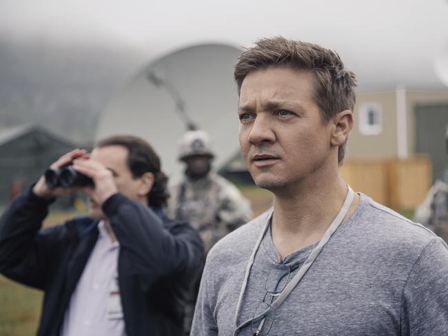 Jeremy Renner as Ian Donnelly in a scene from new movie Arrival. Picture: Jan Thijs / Paramount Pictures