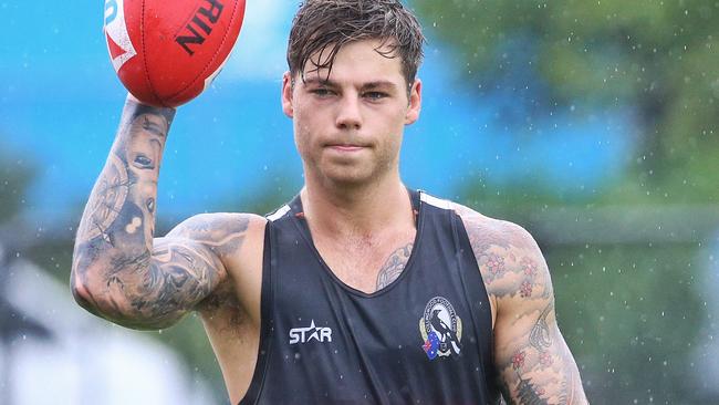 Jamie Elliott was restricted to walking laps at training for a long period and didn’t play a game in 2016. Picture: Hamish Blair