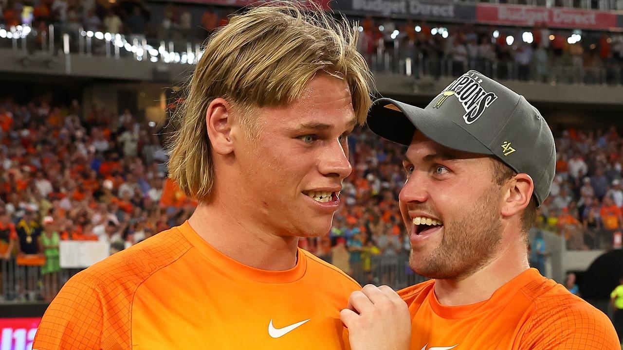 Cooper Connolly and Josh Inglis of the Scorchers (Photo by Paul Kane/Getty Images)