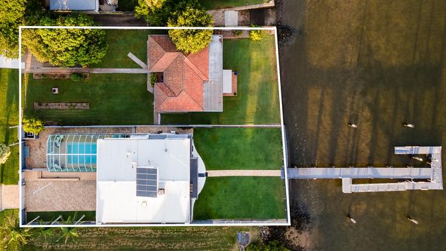 The neighbouring properties on McConnell St at Bulimba