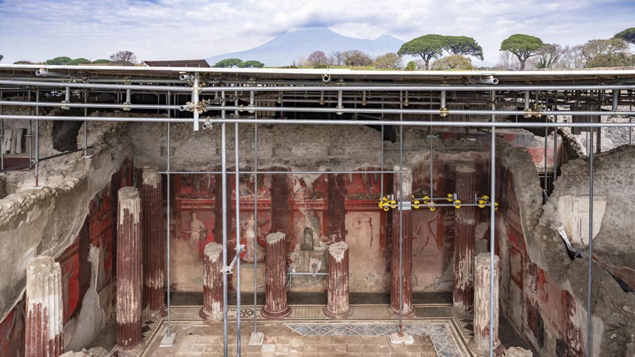 The hall of the Thiasus (procession) of the god Bacchus.
