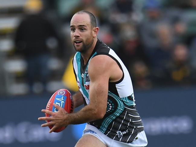 Matthew Broadbent of the Power is seen in action during the Round 10 AFL match between the the Hawthorn Hawks and Port Adelaide Power at the University of Tasmania Stadium in Launceston, Saturday, May 25, 2019. (AAP Image/Julian Smith) NO ARCHIVING, EDITORIAL USE ONLY