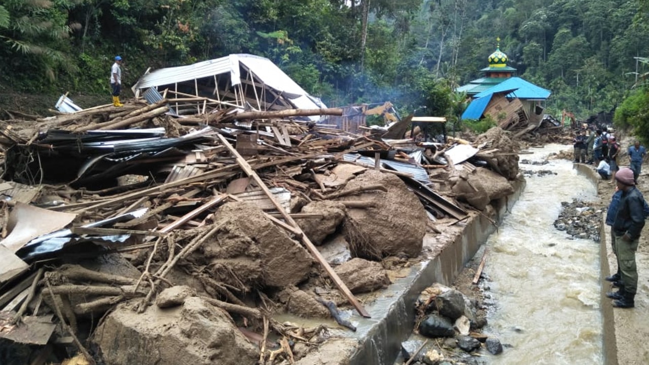 27 people have been confirmed dead after landslides and flash flooding devestated Sumatra Picture: Agus Salim / AFP