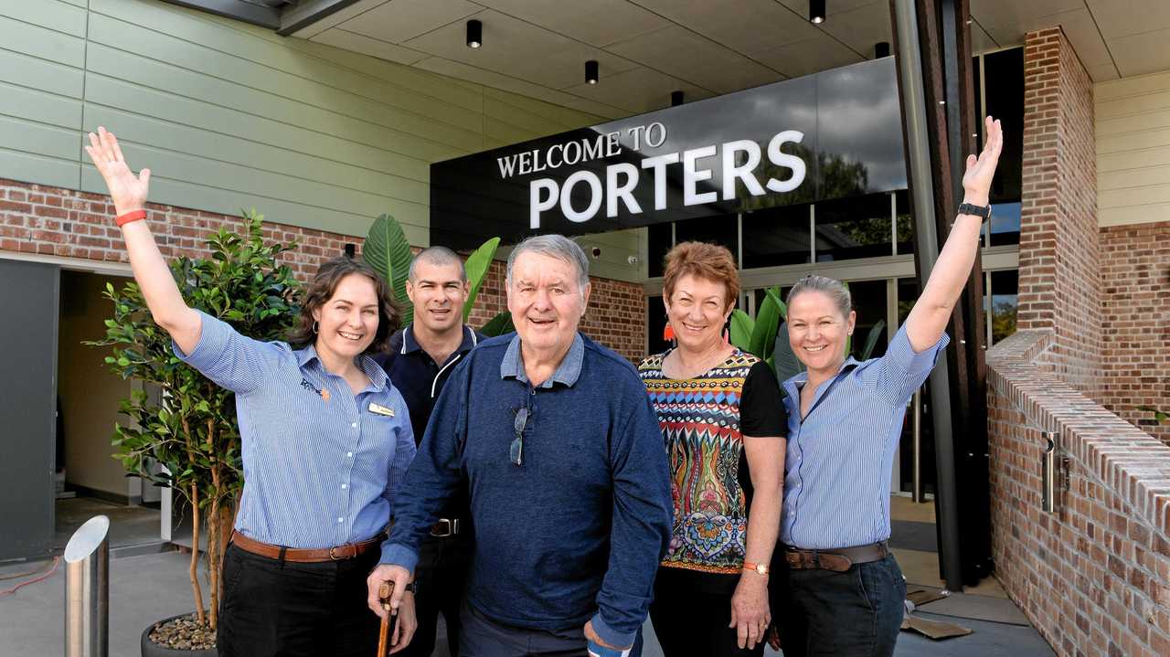 LONG HISTORY: Mel, Michael, Bob, Julie, and Shelley Porter outside Porters Plainland Hotel. Picture: Rob Williams