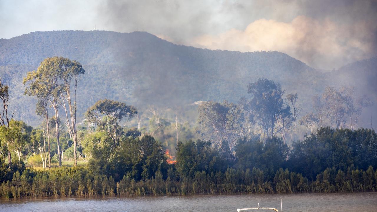 ‘Steadily burning’ fire near electricity towers on Fitzroy River in inaccessible country