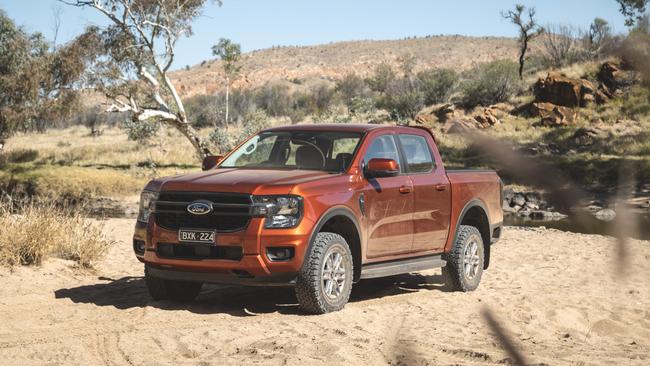 The XL and XLS have a grunty bi-turbo diesel engine and part time four-wheel drive.